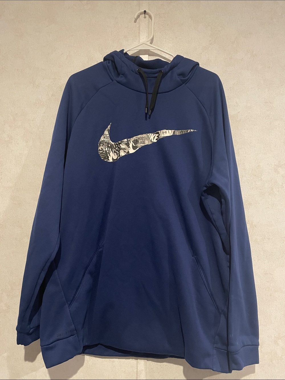 Nike BIG & TALL Men's Dark Blue Crewneck Hoodie with Patterned Swoosh